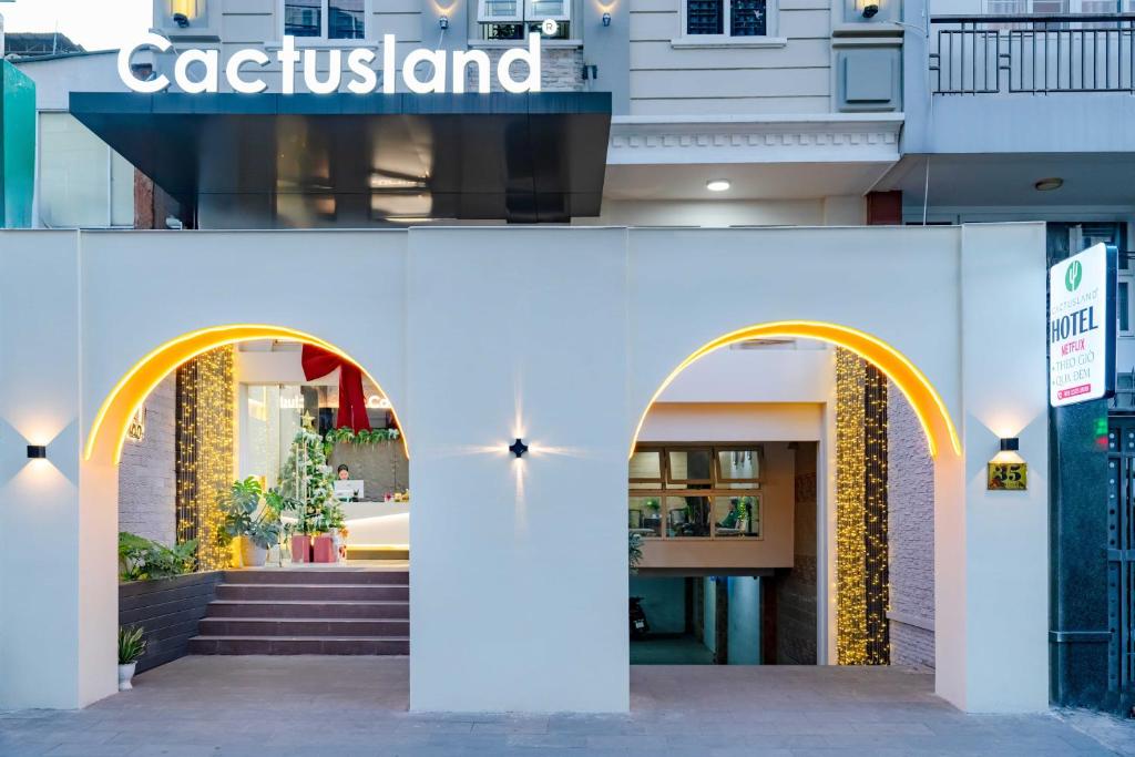 Cactusland Hotel & Apartment